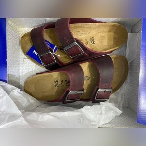Birkenstock [6-9] Arizona BS Oiled Leather Zinfandel Sandals Regular Fit